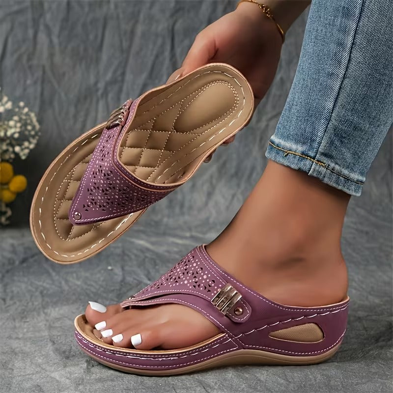 Clara | Sandalias con cuña: comodidad y sujeción