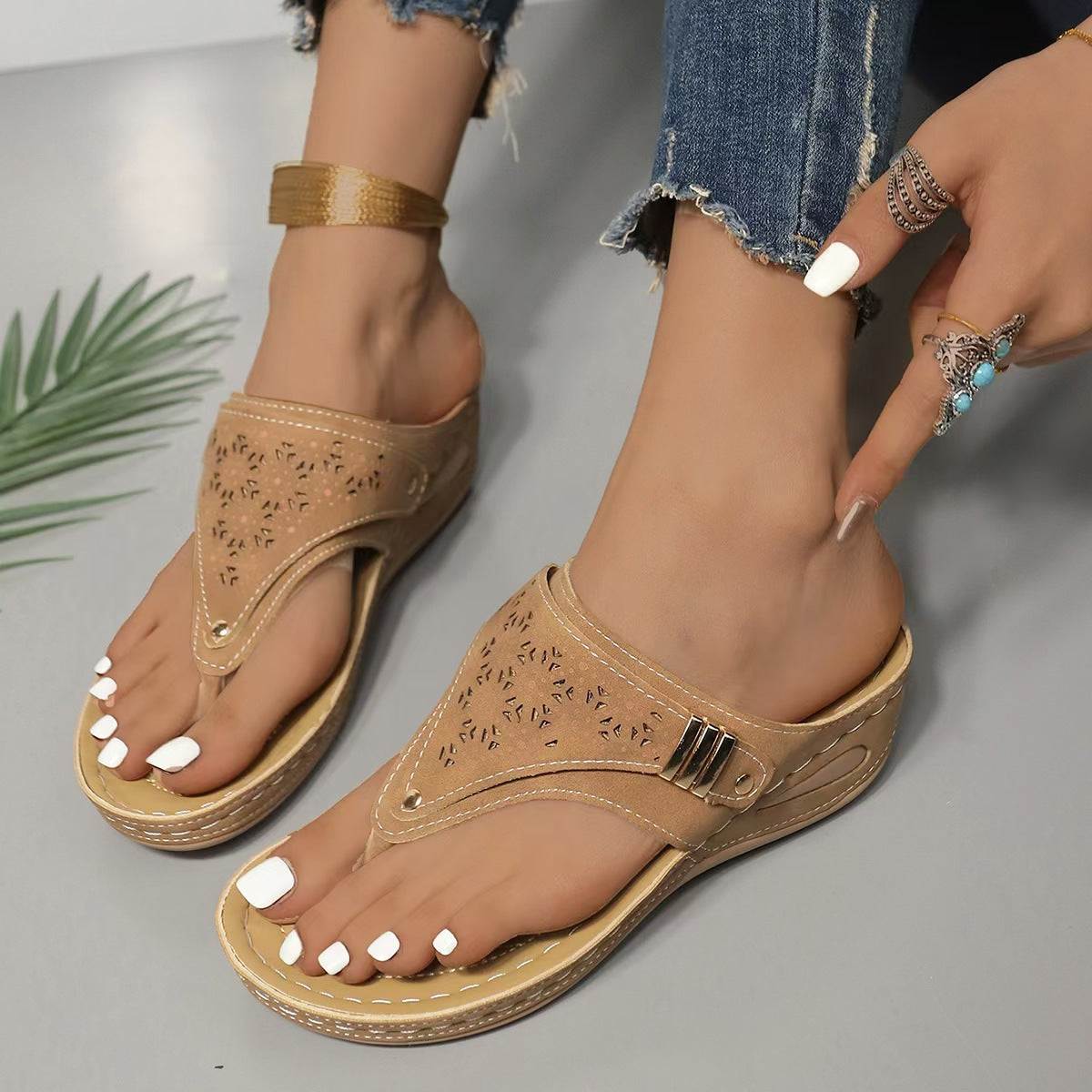 Clara | Sandalias con cuña: comodidad y sujeción